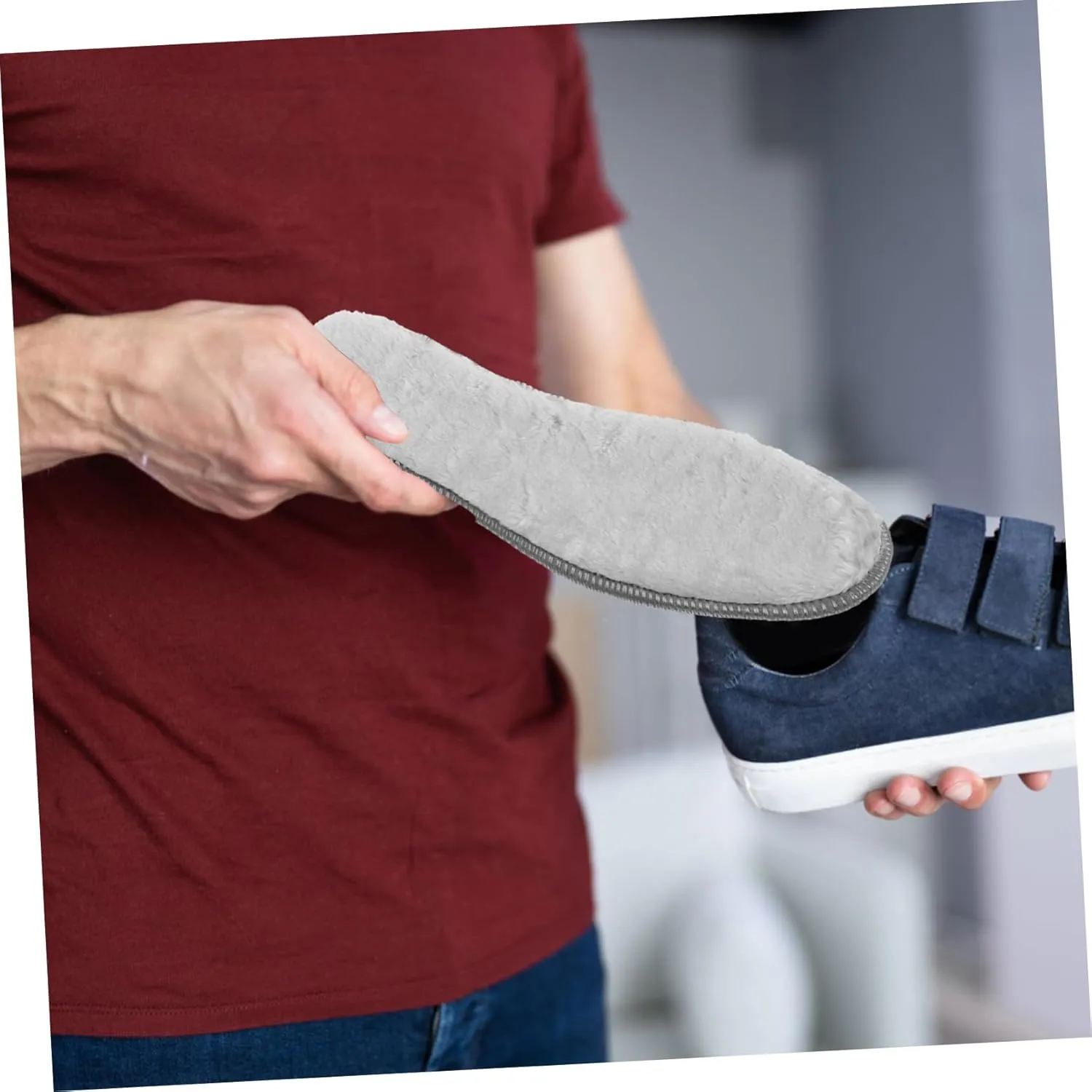4 Pairs Thick Plush Warm Insoles for Shoes Ergonomic Cushioned Inserts with Non Slip Bottom for Winter Comfort and Insulation