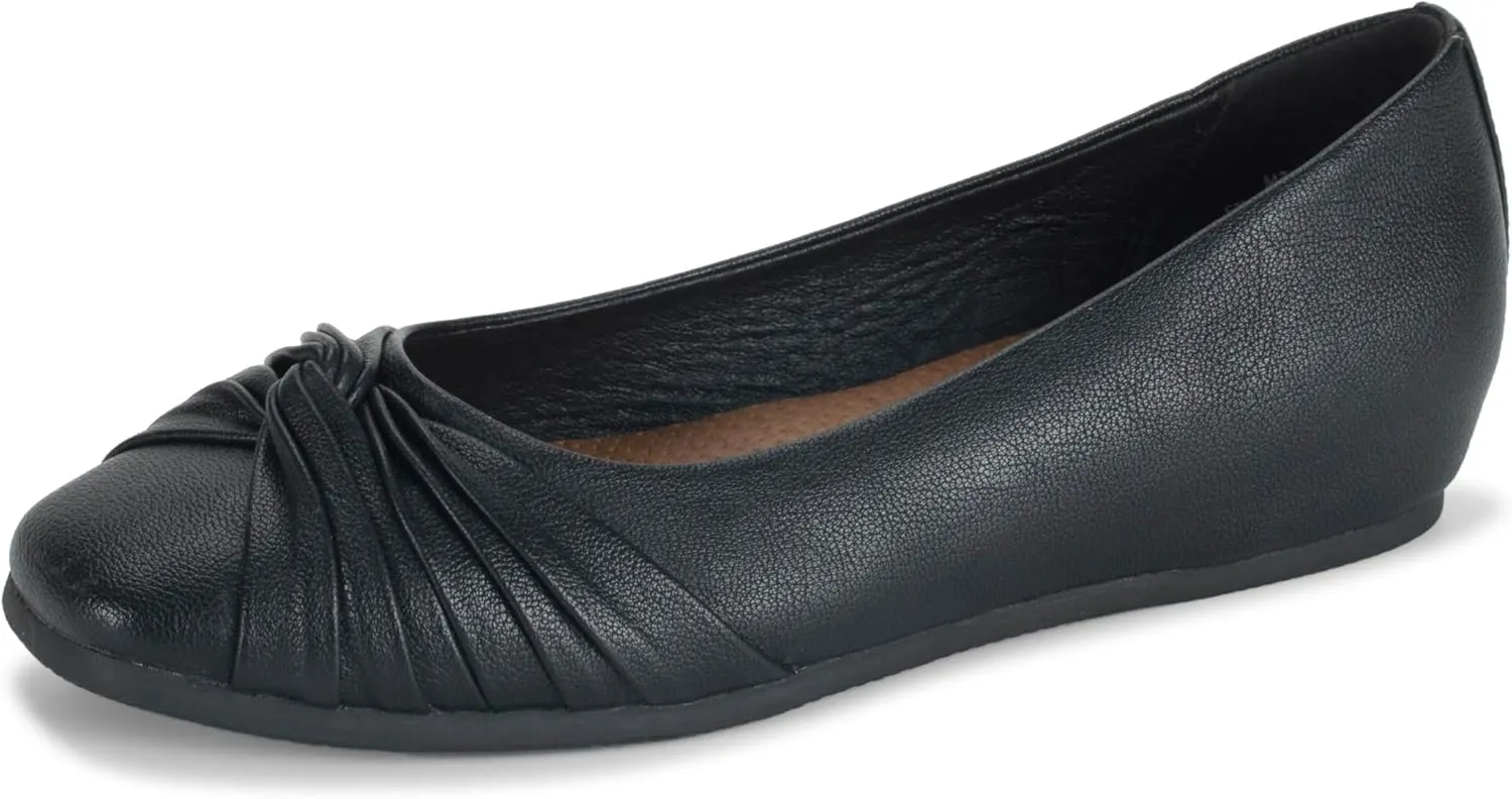 BareTraps Women's Chainey Casual Flat/Medium / 6 Black