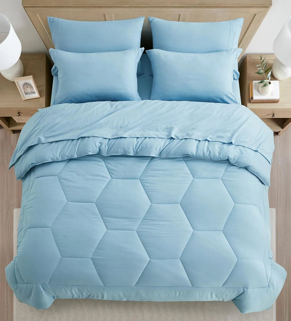 Chezmoi Collection Piper Bed in a Bag King 7-Pieces Chambray Blue Honeycomb Geometric Hexagon Quilted Stone Washed Microfiber Comforter with Sheets Lightweight All Season Bedding Set