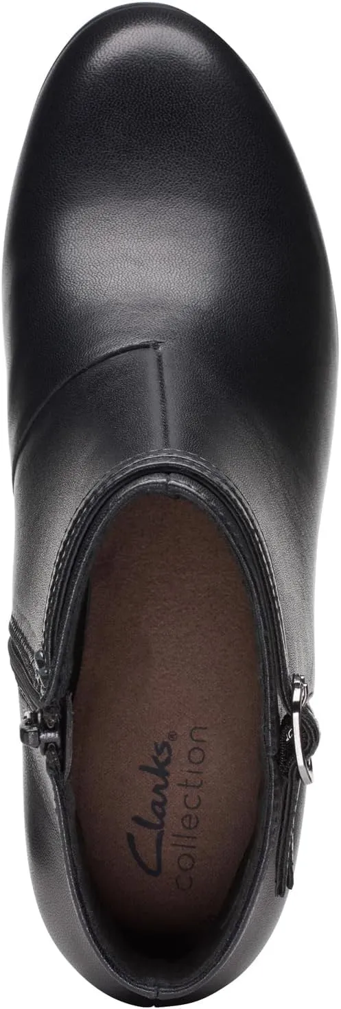 Clarks Women's Bayla Light Fashion Boot