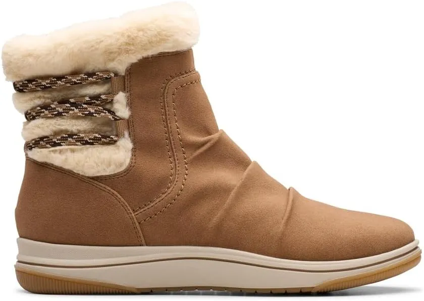 Clarks Women's Breeze Cozy Ankle Boot