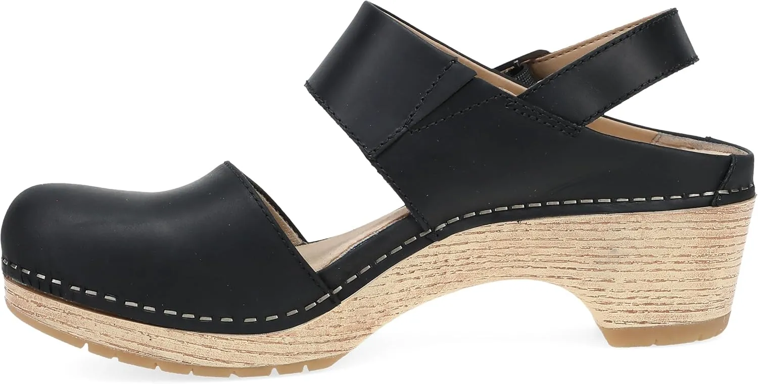 Dansko Lucia Closed-Toe Sandals for Women - Linings from Recycled Materials and Leather for Breathability- Lightweight Rubber Outsole for Long-Lasting Wear