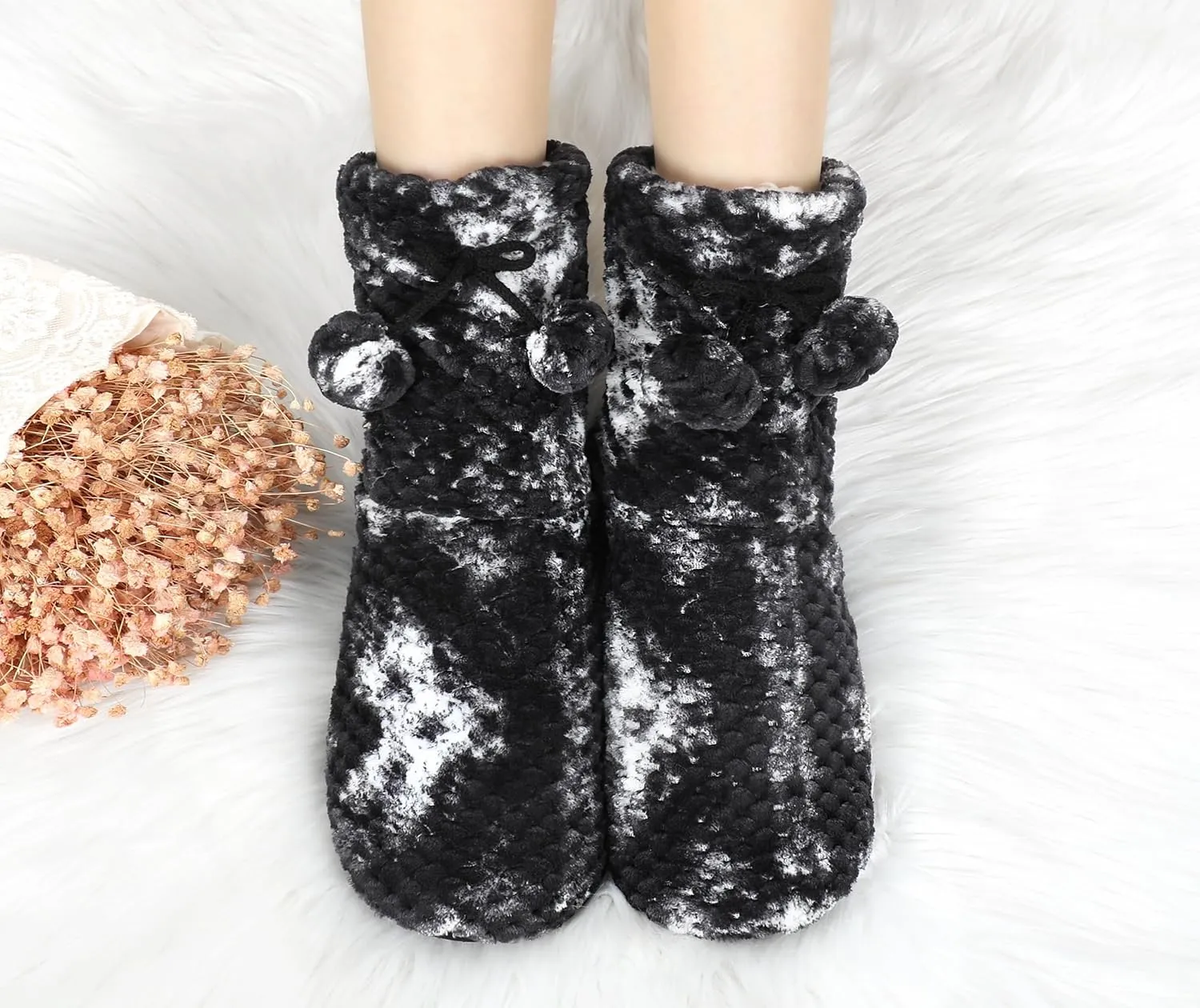 DICUIRD Slipper Socks with Grippers for Women,Winter Cozy&Comfy Boot Slippers for Women