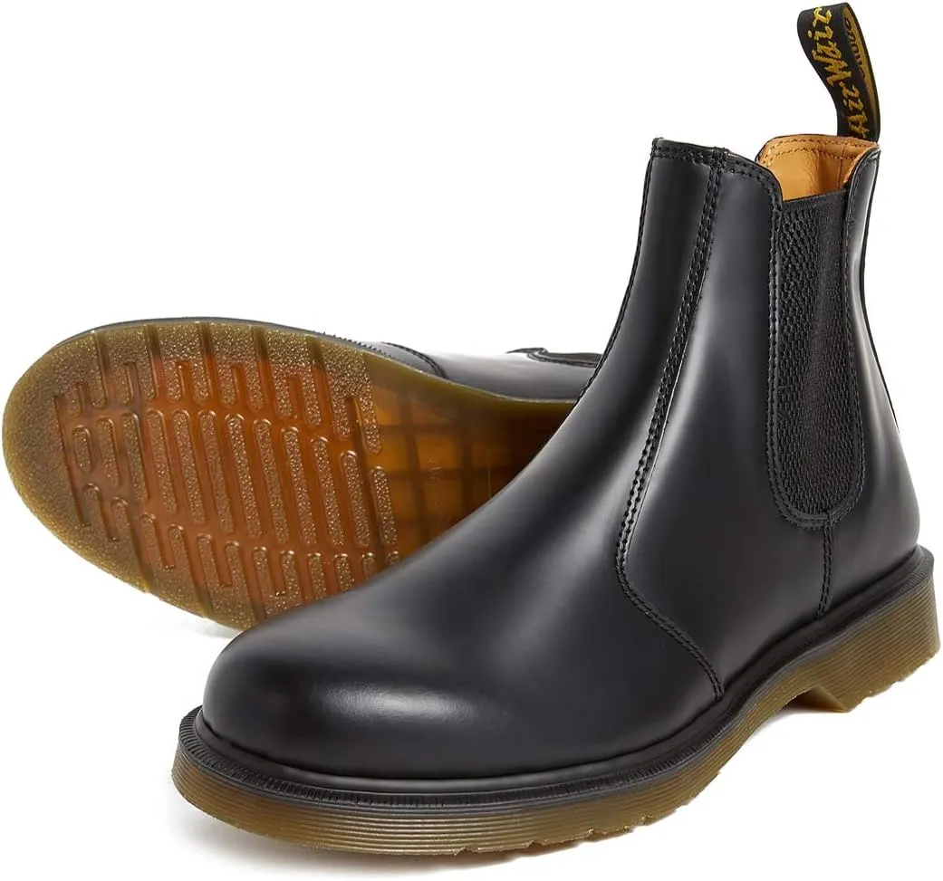 Dr. Martens Unisex 2976 Leonore Chelsea Boot