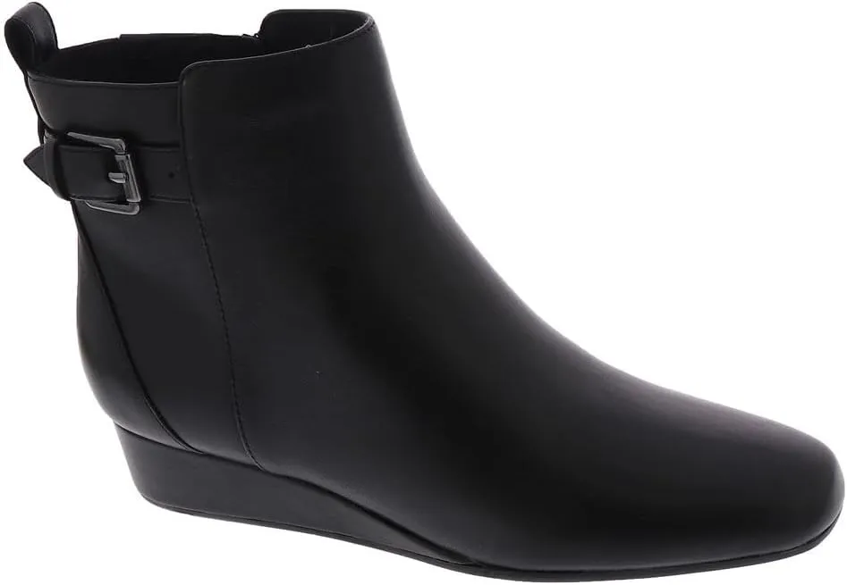 Easy Spirit Women's Georgia Ankle Boot