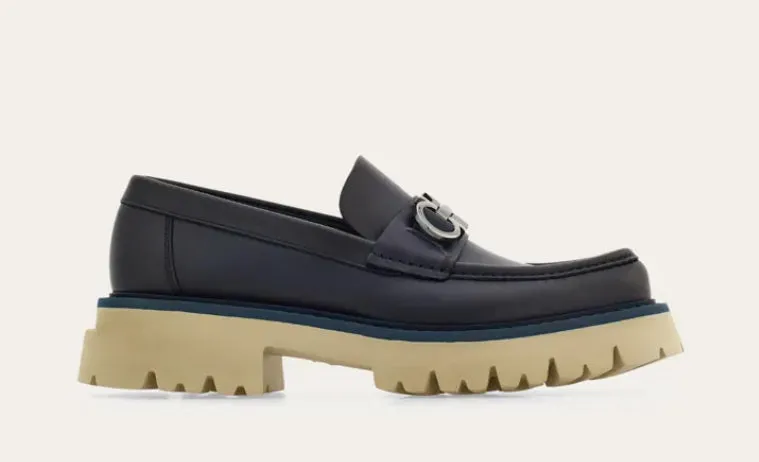 Florian in Navy