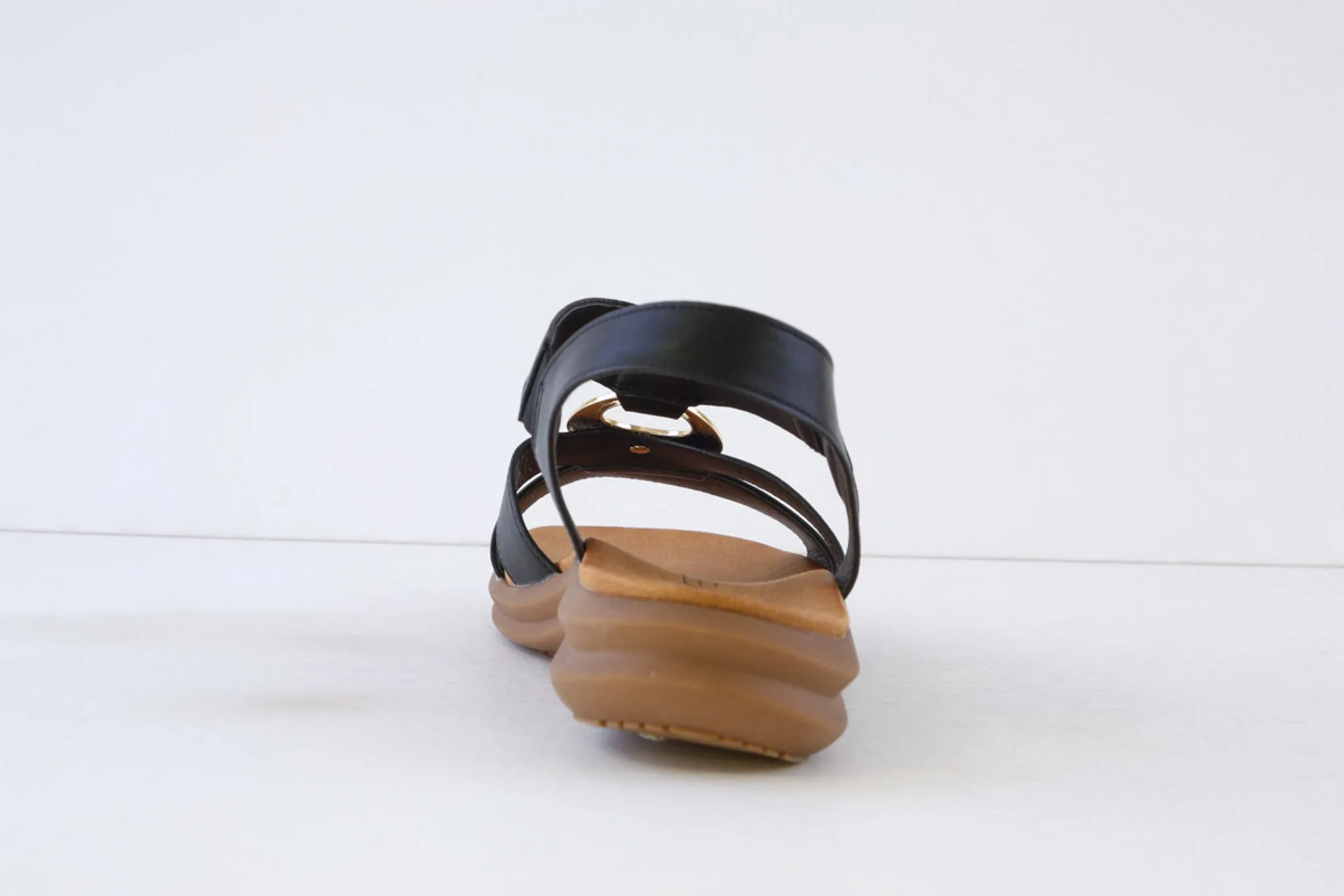 HEAVENLY FEET - TRACE FLAT FASHION SANDAL - BLACK