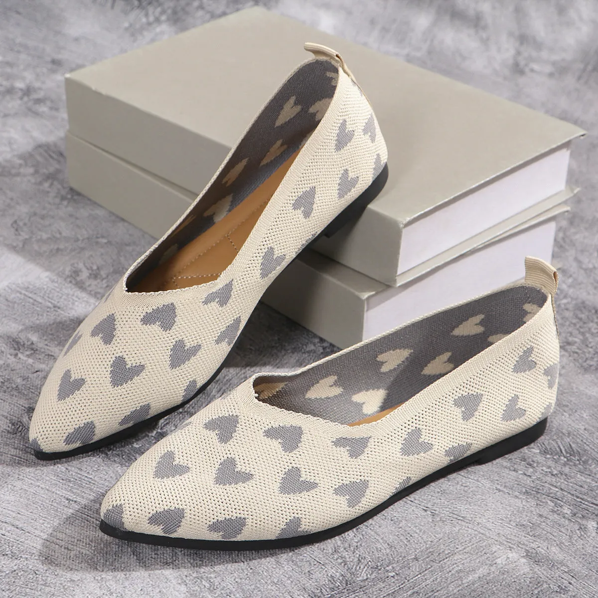 Lightweight Knit Casual Shoes