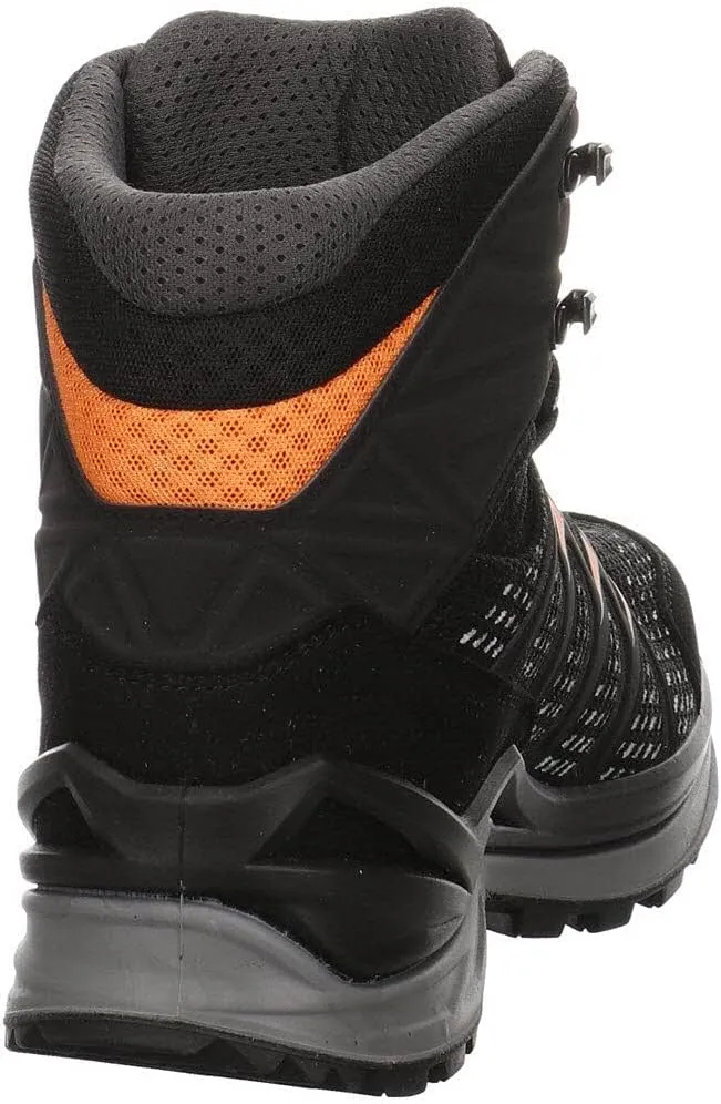 Lowa Men's Classic Hiking Boot