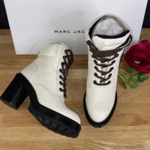 Marc Jacobs White Leather Crosby Leather Block Heel Hiking Boots 5