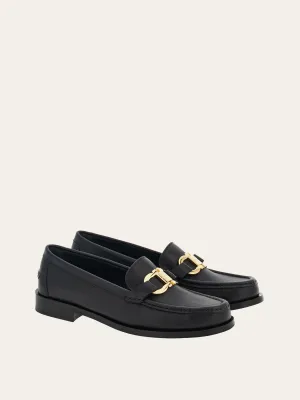 Maryan in Nero