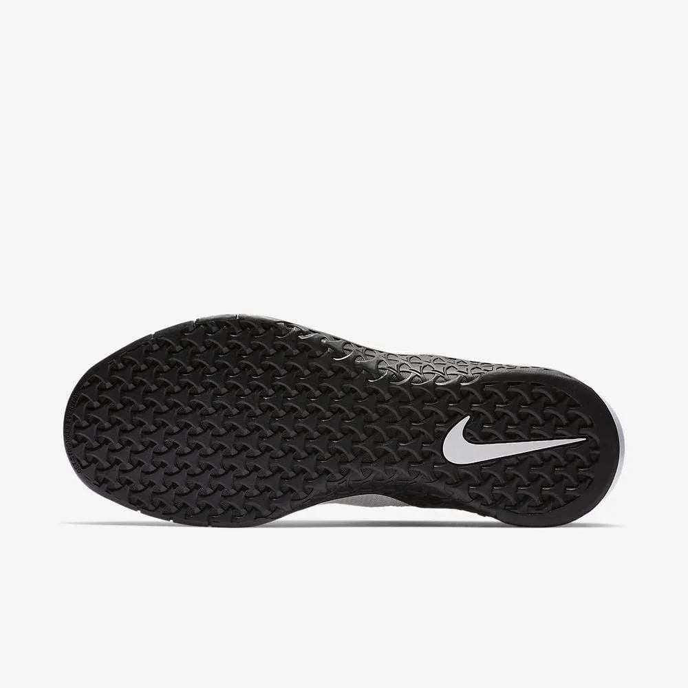 Nike mens Flat