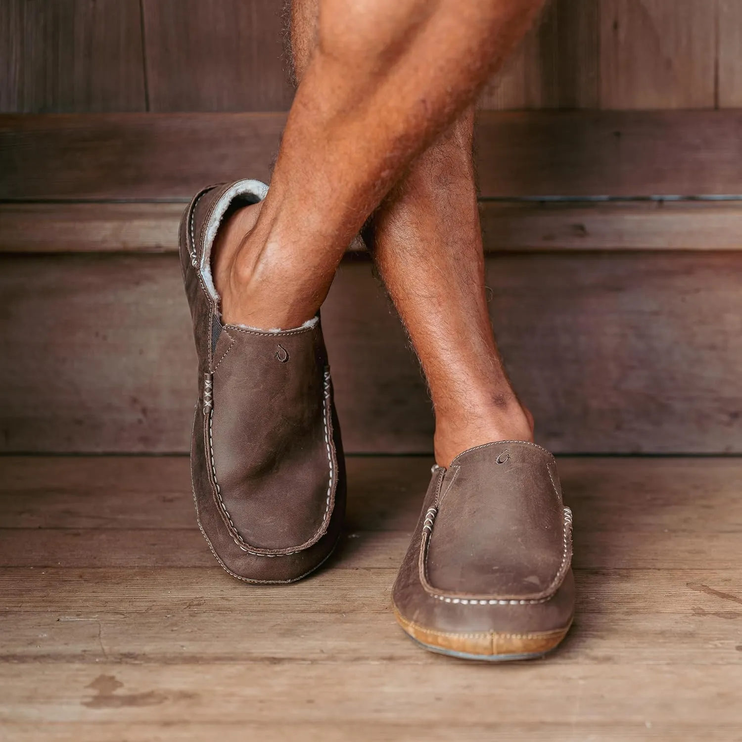 OLUKAI Moloa Slipper Men's Premium Leather Slip On Shoes, Soft Genuine Shearling Lining & Gel Insert, Drop-In Heel & All-Day Comfort
