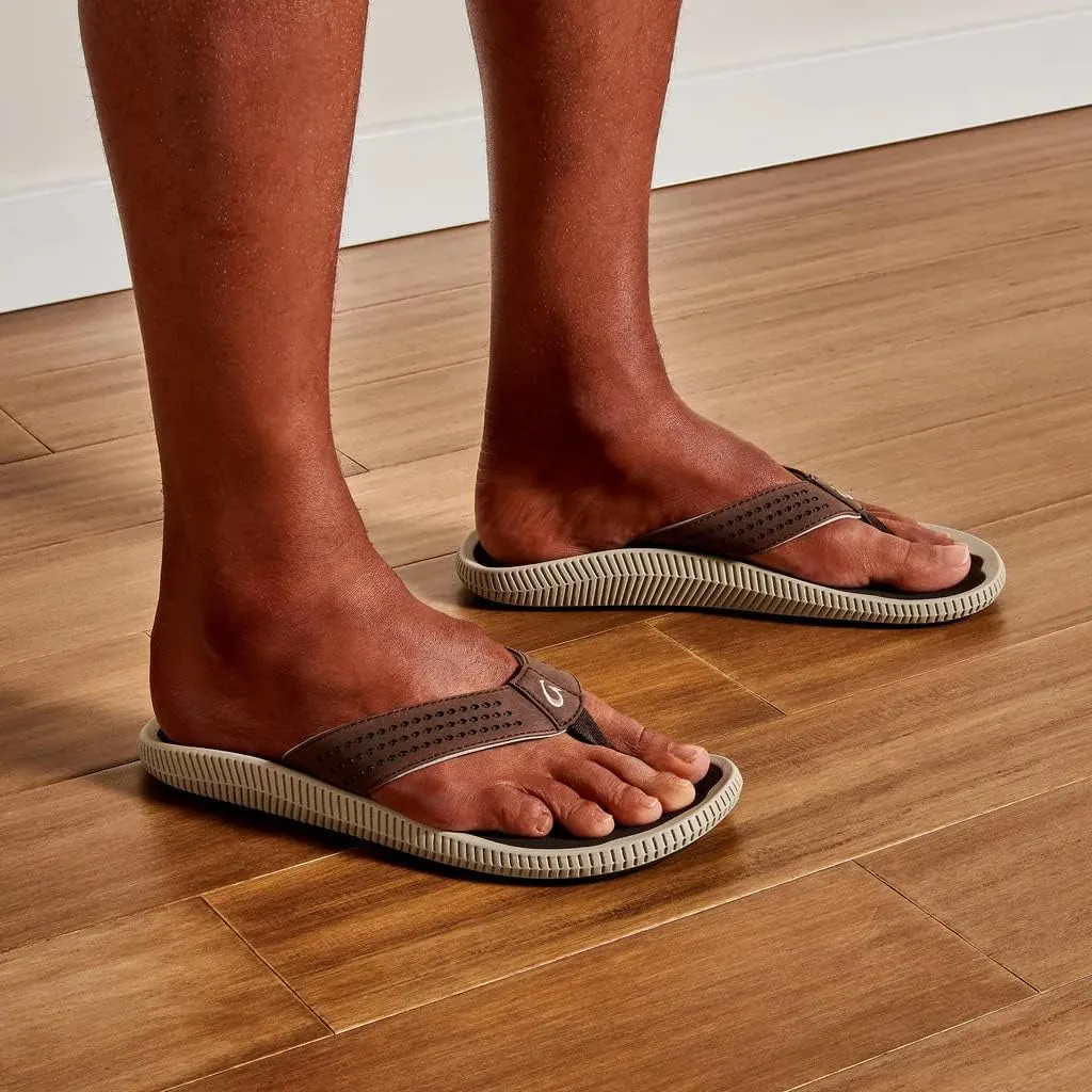OLUKAI Ulele Men's Beach Sandals, Water Resistant Flip Flops, Arch Support & Comfort Fit, Lightweight & Durable, Enhanced Grip & Traction