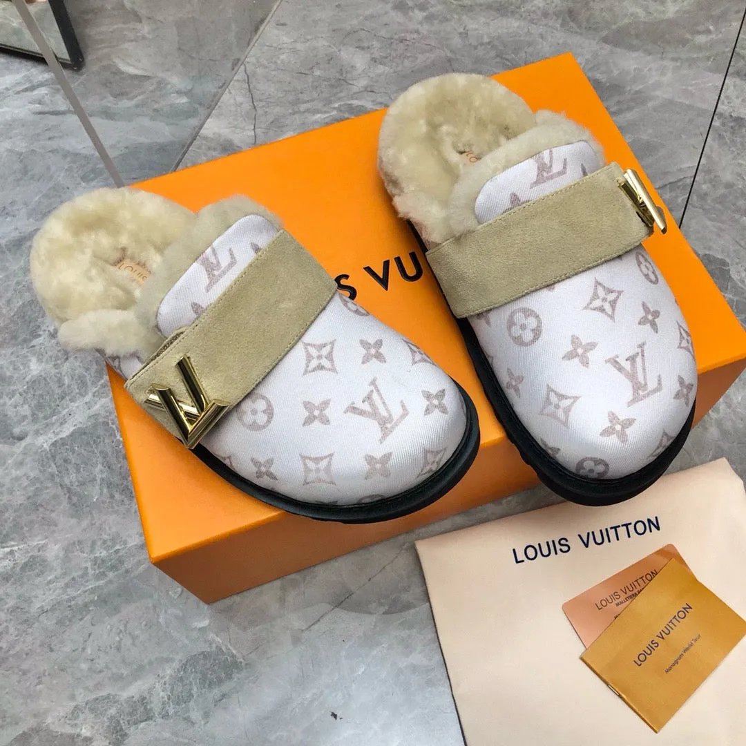 SE1524 LV Cosy Flat Comfort Clog / Size5-10