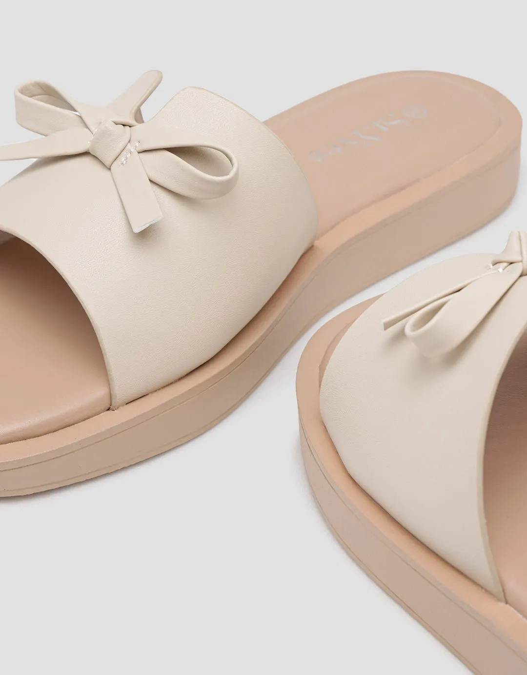 St. Yves Slip On Pita Sandal Wanita