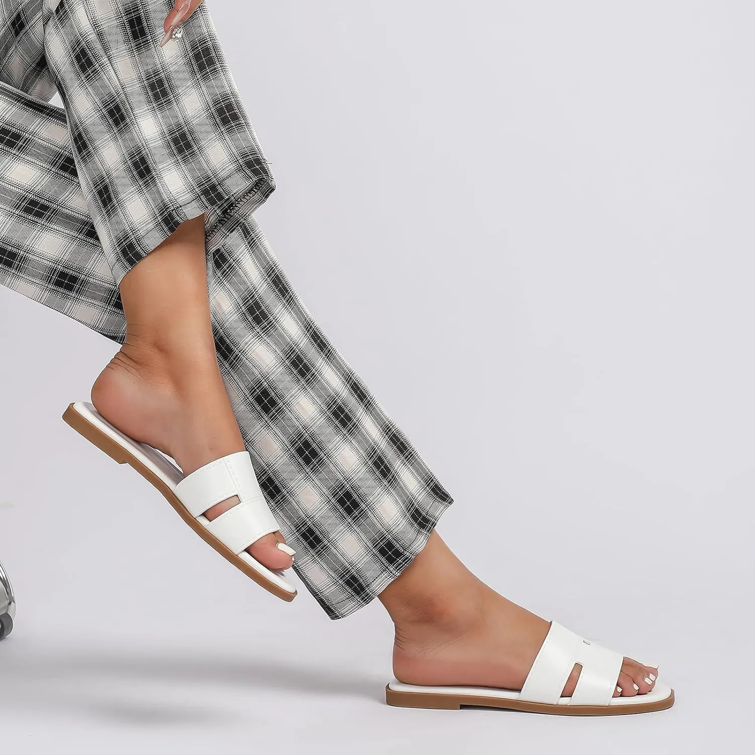 Stratuxx Kaze Women's Flat Sandals Fashion Slip on Open Toe Slides for Women Summer Dressy Size 5-11