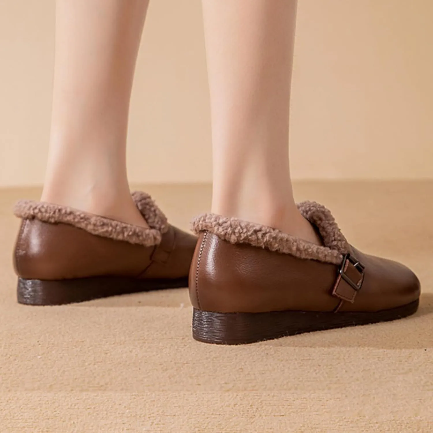 Women's Winter Moccasins Shoes,Lightweight Cozy Fuzzy Lined Non-Slip Softsole Metal Buckle Leather Casual Flat Slippers